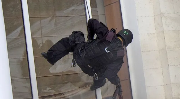 Спецназ СБУ «Альфа» штурмовал гостиницу «Севастополь»