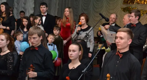 25 лет на сцене «дворца»