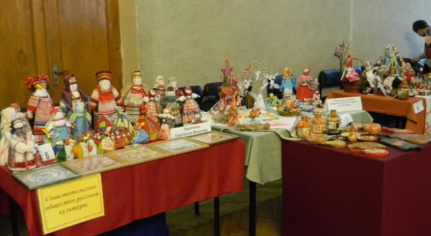 II городской фестиваль-выставка «Пасхальные узоры» собрал более 30 севастопольских умелиц II городской фестиваль-выставка «Пасхальные узоры» собрал более 30 севастопольских умелиц