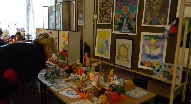 II городской фестиваль-выставка «Пасхальные узоры» собрал более 30 севастопольских умелиц II городской фестиваль-выставка «Пасхальные узоры» собрал более 30 севастопольских умелиц