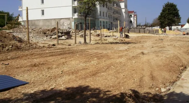 Что строят на Омеге, туристический рай или бетонные джунгли?