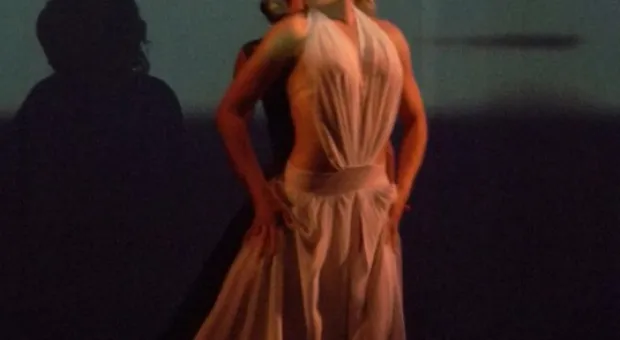 Артисты СЦКиИ поздравили севастопольцев с Днем танца большой юбилейной программой