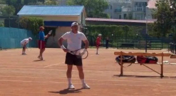 В Севастополе прошел юбилейный турнир по теннису «Кубок Черноморского флота-2012»