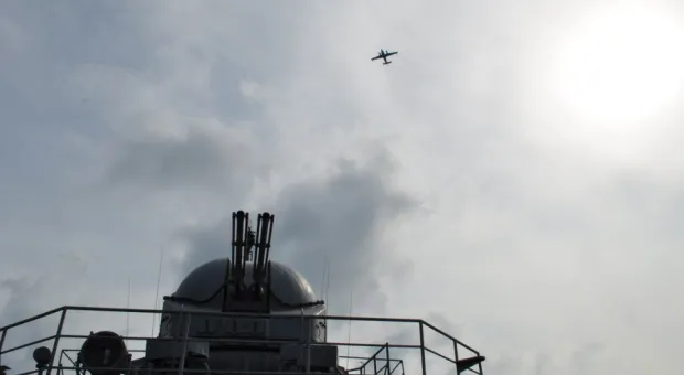 Учение "Фарватер мира-2012": сегодня спасали БДК «Цезарь Куников», завтра будут спасать ПЛ «Запорожье» Учение "Фарватер мира-2012": сегодня спасали БДК «Цезарь Куников», завтра будут спасать ПЛ «Запорожье»