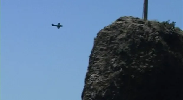 Яшмовый пляж в Севастополе принял первых отдыхающих Яшмовый пляж в Севастополе принял первых отдыхающих