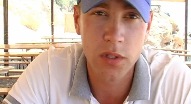 Яшмовый пляж в Севастополе принял первых отдыхающих Яшмовый пляж в Севастополе принял первых отдыхающих