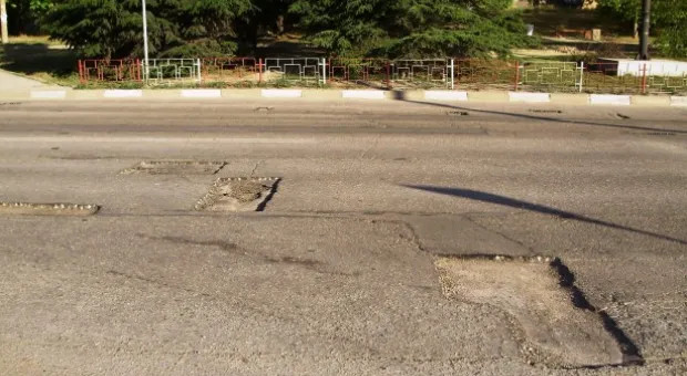 По раздолбанной дороге – в День города