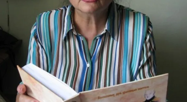 В преддверии юбилея Морской библиотеки в Севастополе презентовали книгу «Волшебных дум хранящая обитель»