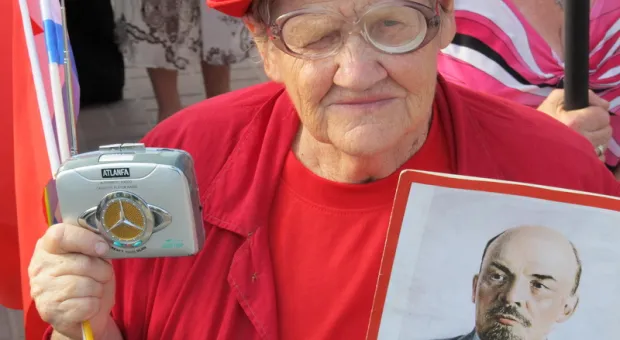 Живые души «мертвого» Севморзавода отметили его 229-летие и призвали к его возрождению