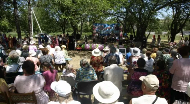 10-й международный фолк-фестиваль «Играй, гармонь!» стартовал в поселке Первомайка