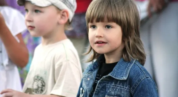 Жители Гагаринского района отметили День города концертом, танцами и фейерверком