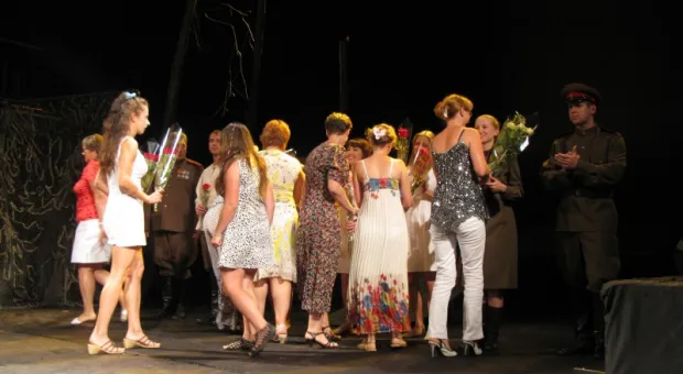 «Не покидай меня». В Севастополе прошла премьера флотского театра