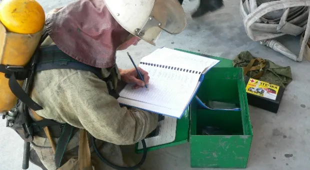 Севастопольские спасатели «тушили пожар» в гипермаркете «Эпицентр К»