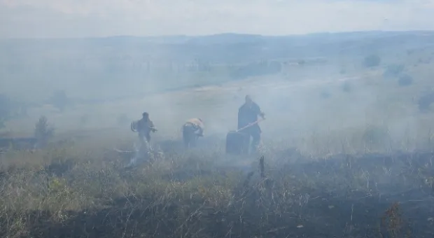 Пожары минувшей недели: 23 выезда по сигналу "тревога". Самый крупный - на три километра - 8 часов тушили в Балаклаве