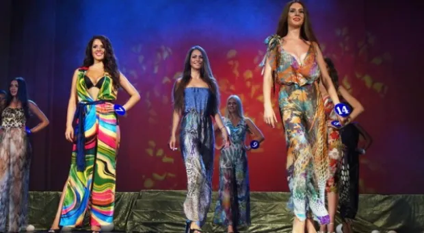 В севастопольском международном конкурсе «Жемчужина Черного моря-2012» победила модель из Винницы Ольга Стороженко