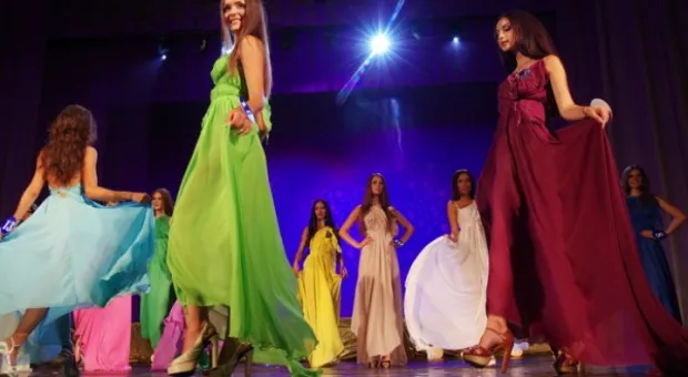 В севастопольском международном конкурсе «Жемчужина Черного моря-2012» победила модель из Винницы Ольга Стороженко