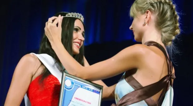 В севастопольском международном конкурсе «Жемчужина Черного моря-2012» победила модель из Винницы Ольга Стороженко