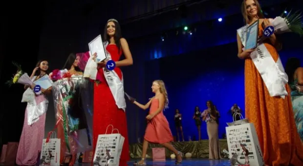 В севастопольском международном конкурсе «Жемчужина Черного моря-2012» победила модель из Винницы Ольга Стороженко