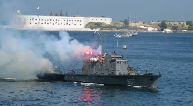 В Севастополе 40 000 человек увидели мощь Военно-морского флота Украины и России
