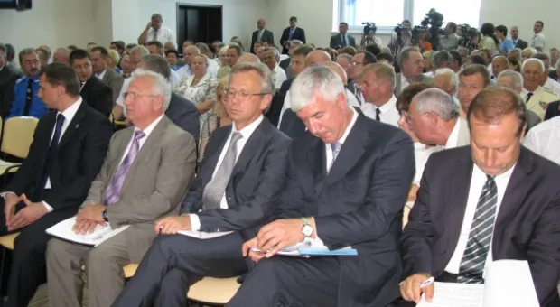 Янукович – Яцубе: «Мемориал на мысе Хрустальный на вашей совести, Владимир Григорьевич! Какая нужна помощь, пожалуйста…»