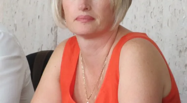 На депутатской комиссии по проблемам в театре Луначарского: заслушали одну сторону, ничего не решили, будут собираться еще раз