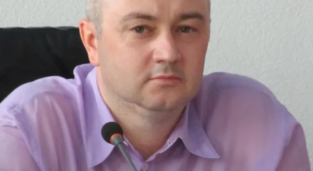 На депутатской комиссии по проблемам в театре Луначарского: заслушали одну сторону, ничего не решили, будут собираться еще раз