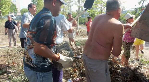 Субботник, пикет и предвыборные страсти ОСН «Ульяновские Дворы».