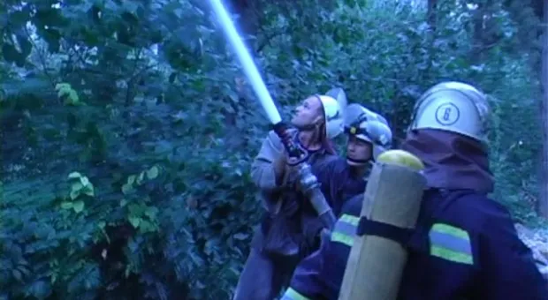 Крупный пожар произошел в Севастополе на улице Репина