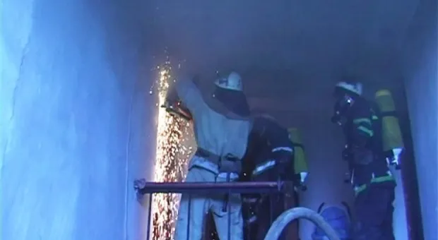 Крупный пожар произошел в Севастополе на улице Репина