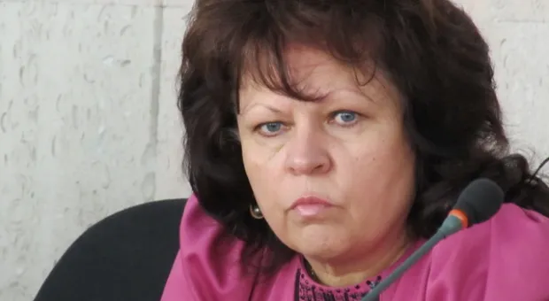 На депутатской комиссии по расследованию дел в театре Луначарского наивно решили, что конфликт порожден несовершенным Уставом учреждения