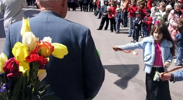 В глазах детей живет надежда… (день Победы в Севастополе - ФОТО)