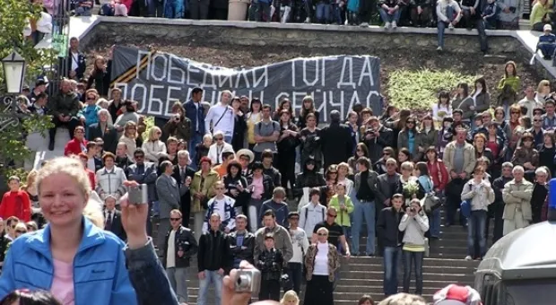 В глазах детей живет надежда… (день Победы в Севастополе - ФОТО)