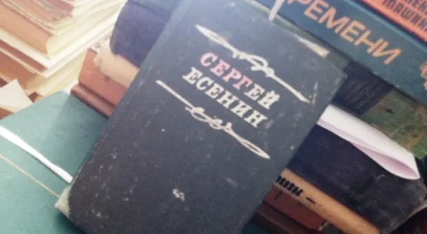 Севастопольские «ударовцы» передали библиотеке одной из городских школ 200 книг