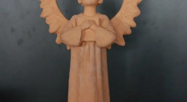 В Севастополе открылась выставка Алексея Леонова «Молитва в скульптуре»