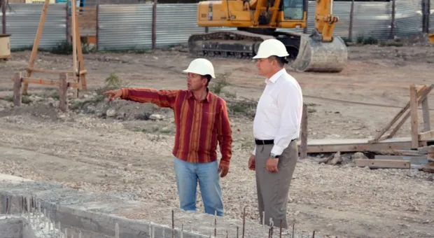 Вадим Колесниченко: «Доверительные отношения городских властей с Президентом Украины являются немаловажным фактором в процессе возведения Ледового дворца, именно в городе-герое Севастополе»