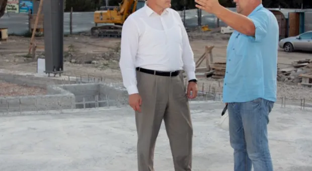 Вадим Колесниченко: «Доверительные отношения городских властей с Президентом Украины являются немаловажным фактором в процессе возведения Ледового дворца, именно в городе-герое Севастополе»