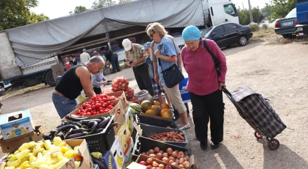 14 октября на площади УКИЦ отметили тройной праздник народным гулянием
