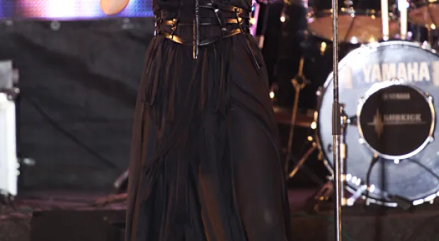 14 октября на площади УКИЦ отметили тройной праздник народным гулянием