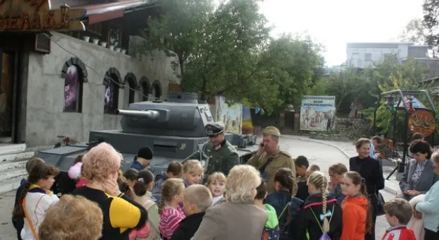 В Севастополе проводится акция патриотического воспитания молодежи, посвященная 71-й годовщине обороны Севастополя 1941-1942 годов