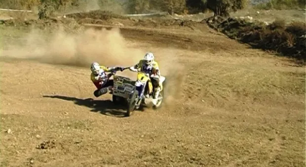 День автомобилиста на Сапун-горе отметили традиционным авто-мотокроссом