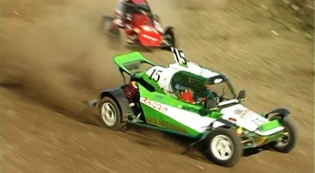 День автомобилиста на Сапун-горе отметили традиционным авто-мотокроссом