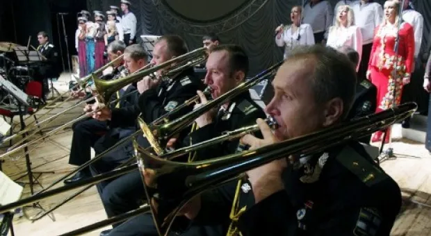 Вице-адмирал Юрий Ильин: «Главным итогом 2012 года стало проведение комплекса командно-штабных учений «Перспектива-2012»