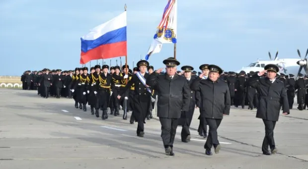 На Черноморском флоте отметили столетие авиационного гарнизона Кача