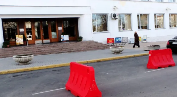 Парковочные барьеры в Севастополе. Законно ли?