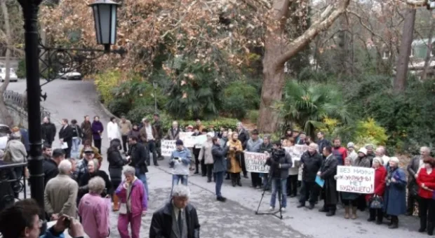 В Ялте прошел митинг в защиту института «Магарач»