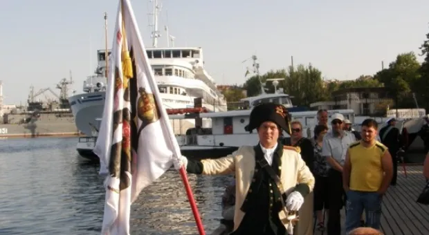 Севастопольцы восторженно встретили Екатерину II(фото и видео) Севастопольцы восторженно встретили Екатерину II(фото и видео)