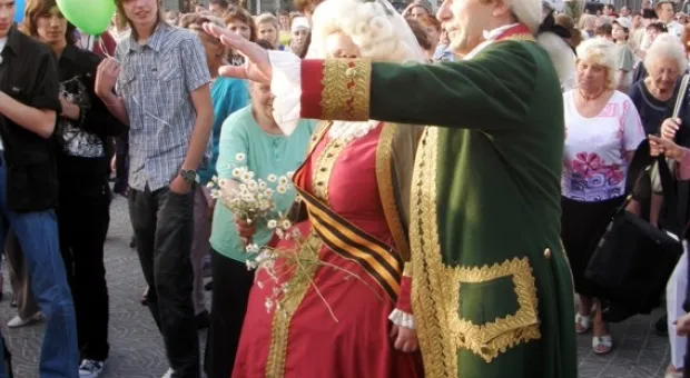 Севастопольцы восторженно встретили Екатерину II(фото и видео) Севастопольцы восторженно встретили Екатерину II(фото и видео)