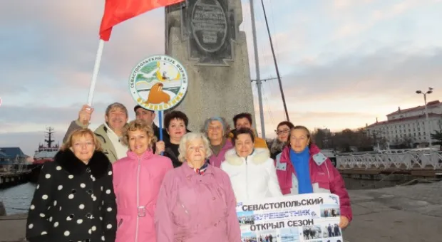 Декабрьские заплывы севастопольских «моржей»