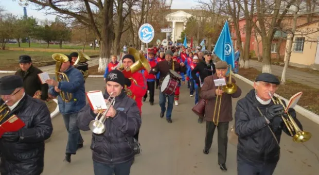 Декабрьские заплывы севастопольских «моржей»