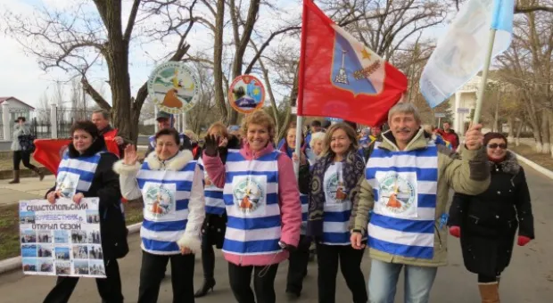 Декабрьские заплывы севастопольских «моржей»